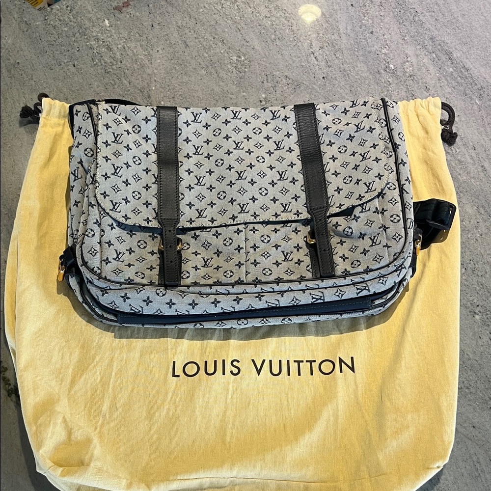 Louis Vuitton Black and Gray Monogram Messenger Bag